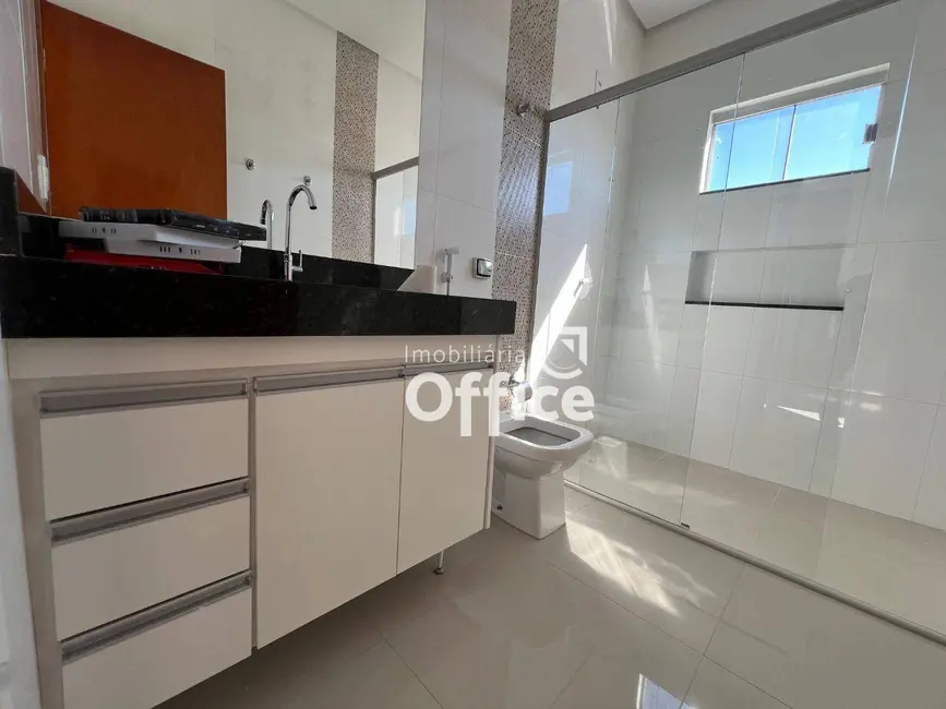 Foto 9 de Casa com 3 quartos para alugar, 200m2 em Anapolis - GO
