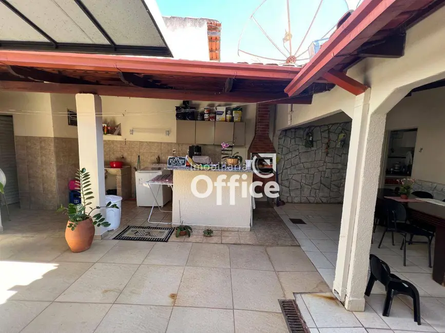 Loja para alugar, 250m2 em Jundiaí, Anapolis - GO - imagem 6 Foto 6 de Loja para alugar, 250m2 em Jundiaí, Anapolis - GO