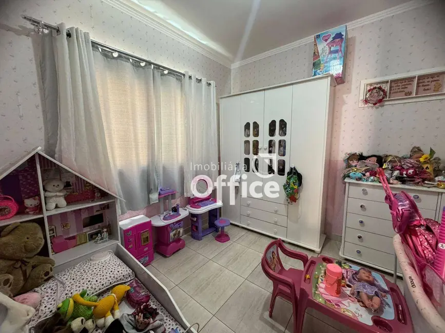 Casa com 3 quartos à venda, 200m2 em Parque dos Pirineus, Anapolis - GO - imagem 5 Foto 5 de Casa com 3 quartos à venda, 200m2 em Parque dos Pirineus, Anapolis - GO