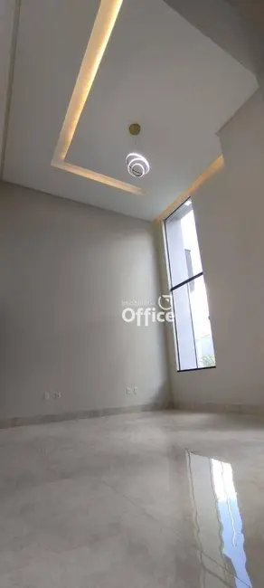 Casa com 3 quartos à venda, 250m2 em Loteamento Residencial Verona, Anapolis - GO - imagem 4 Foto 4 de Casa com 3 quartos à venda, 250m2 em Loteamento Residencial Verona, Anapolis - GO