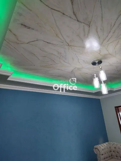 Casa com 3 quartos à venda, 375m2 em São Carlos, Anapolis - GO - imagem 4 Foto 4 de Casa com 3 quartos à venda, 375m2 em São Carlos, Anapolis - GO