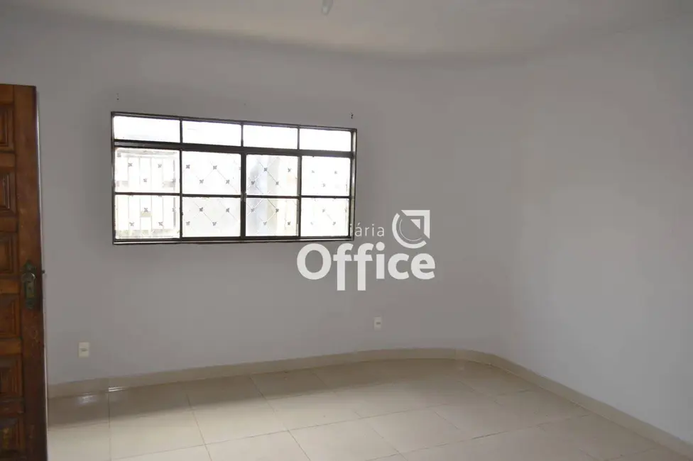 Foto 5 de Casa com 3 quartos à venda, 339m2 em Anapolis - GO