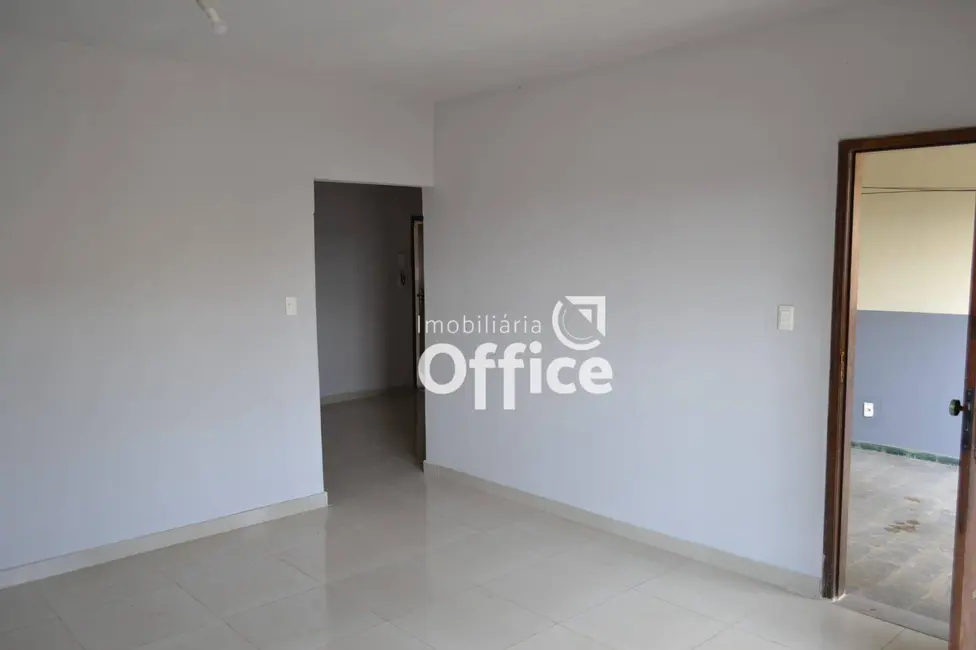 Foto 6 de Casa com 3 quartos à venda, 339m2 em Anapolis - GO