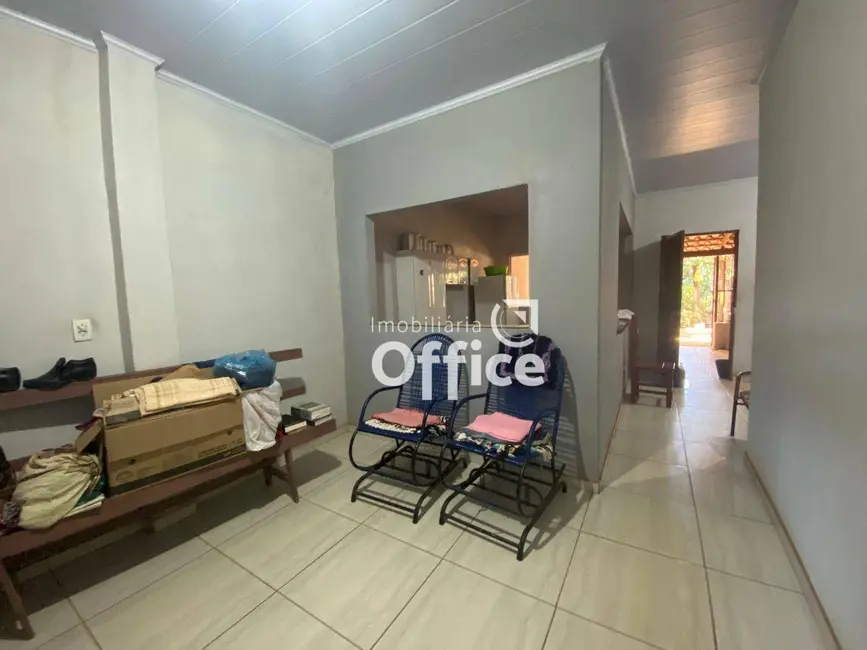 Foto 1 de Casa com 2 quartos à venda, 300m2 em Sítios de Recreio Vale das Laranjeiras, Anapolis - GO