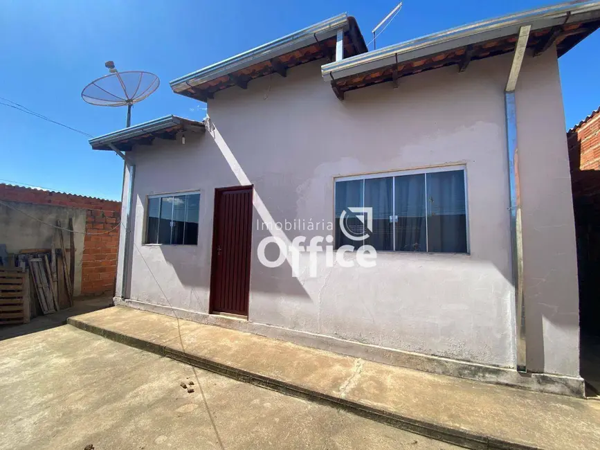 Casa com 2 quartos à venda, 300m2 em Sítios de Recreio Vale das Laranjeiras, Anapolis - GO - imagem 2 Foto 2 de Casa com 2 quartos à venda, 300m2 em Sítios de Recreio Vale das Laranjeiras, Anapolis - GO