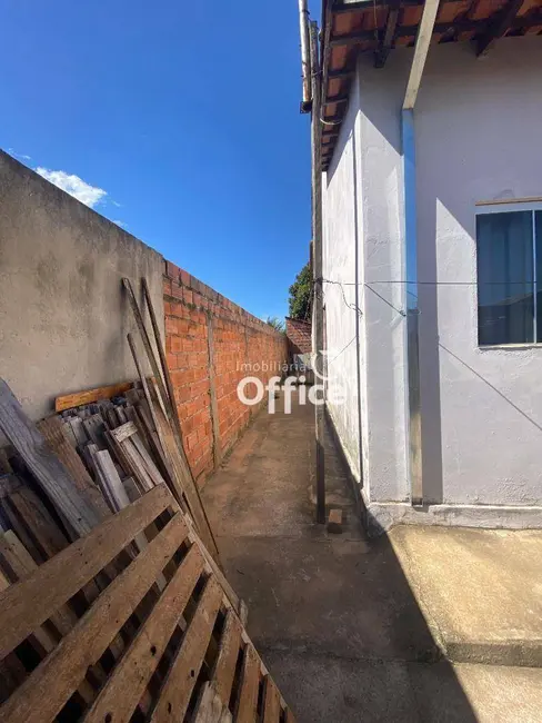 Casa com 2 quartos à venda, 300m2 em Sítios de Recreio Vale das Laranjeiras, Anapolis - GO - imagem 5 Foto 5 de Casa com 2 quartos à venda, 300m2 em Sítios de Recreio Vale das Laranjeiras, Anapolis - GO