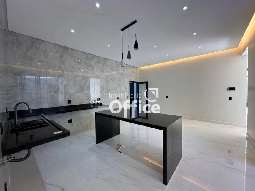Foto 8 de Casa com 4 quartos à venda, 420m2 em Anápolis City, Anapolis - GO