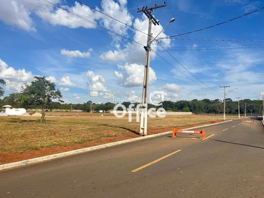 Foto 2 de Terreno / Lote à venda, 2700m2 em Jardim Santa Cecília, Anapolis - GO