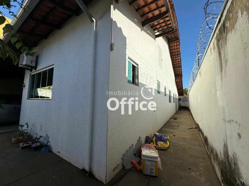 Foto 3 de Casa com 3 quartos à venda, 382m2 em Jardim América, Anapolis - GO