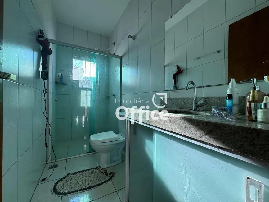 Foto 9 de Casa com 3 quartos à venda, 382m2 em Jardim América, Anapolis - GO