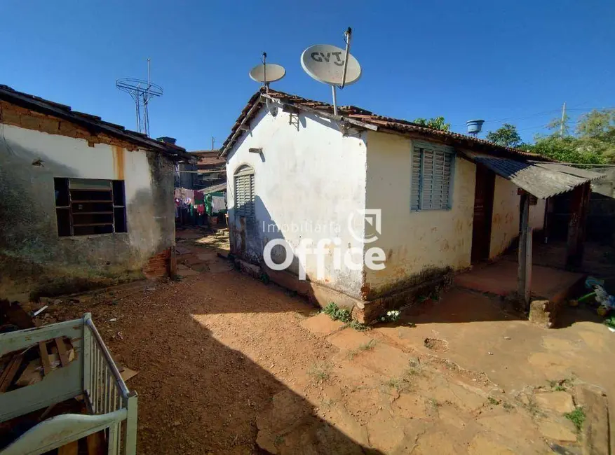 Foto 1 de Terreno / Lote à venda, 210m2 em Vila São Joaquim, Anapolis - GO