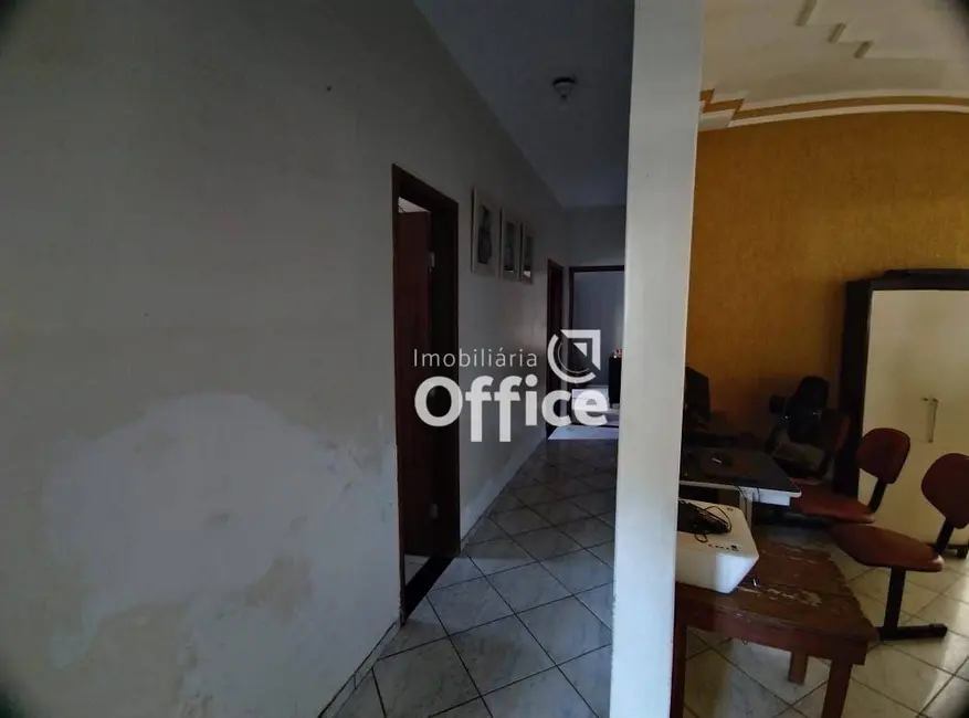 Casa com 3 quartos à venda, 300m2 em Jardim das Oliveiras, Anapolis - GO - imagem 7 Foto 7 de Casa com 3 quartos à venda, 300m2 em Jardim das Oliveiras, Anapolis - GO