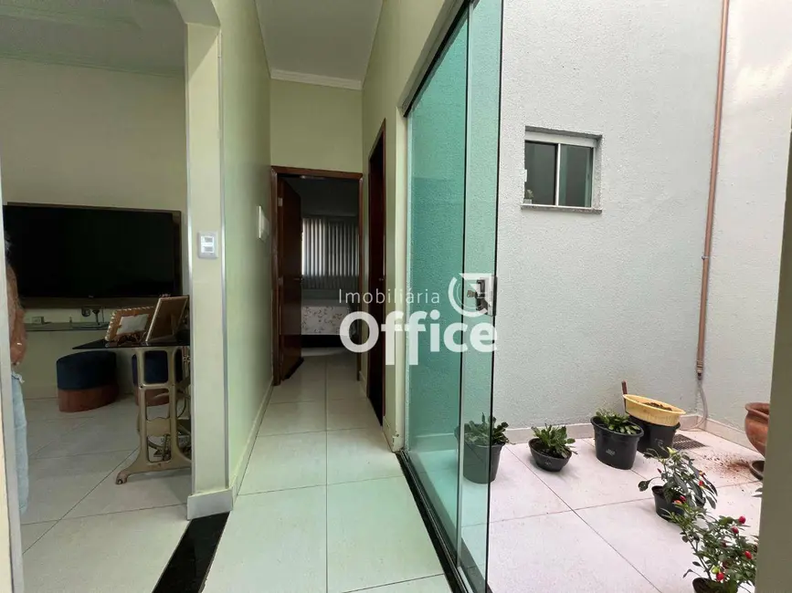 Foto 8 de Casa com 3 quartos à venda, 200m2 em Anapolis - GO