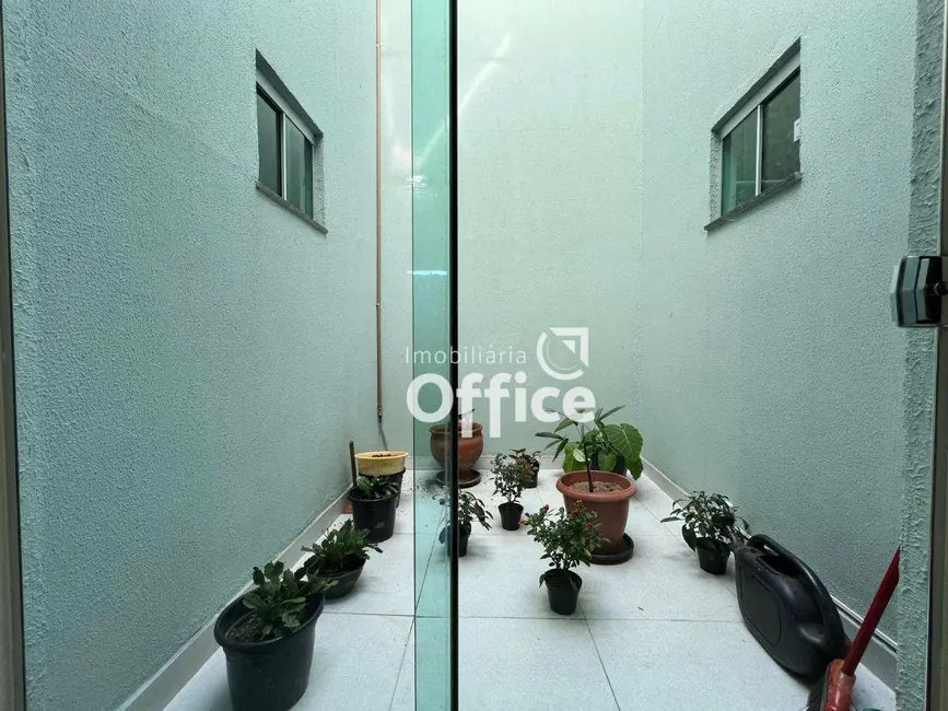 Foto 9 de Casa com 3 quartos à venda, 200m2 em Anapolis - GO