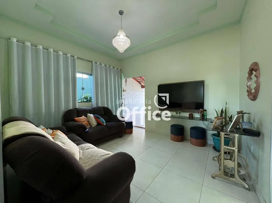 Foto 5 de Casa com 3 quartos à venda, 200m2 em Anapolis - GO