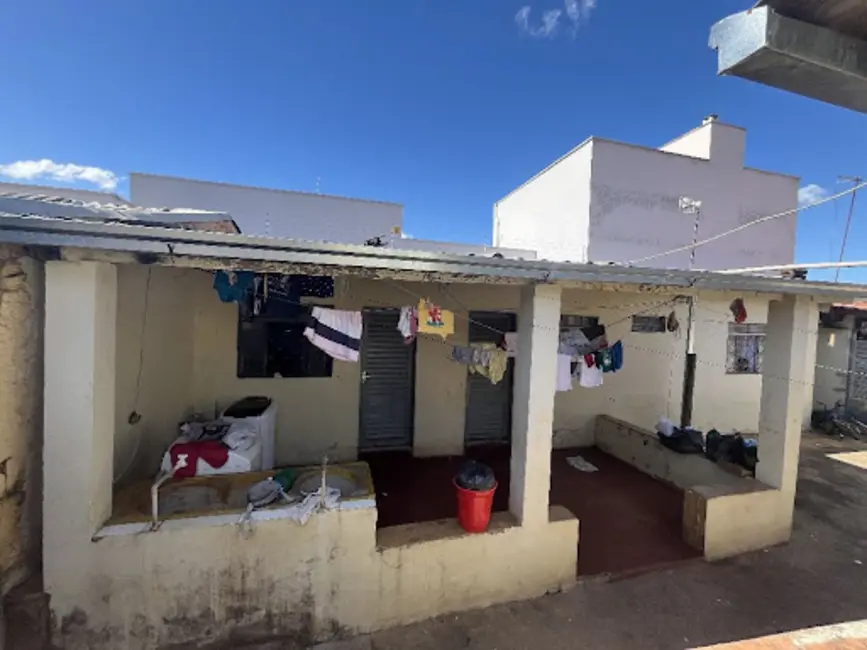 Foto 1 de Casa com 5 quartos à venda, 360m2 em Anapolis - GO