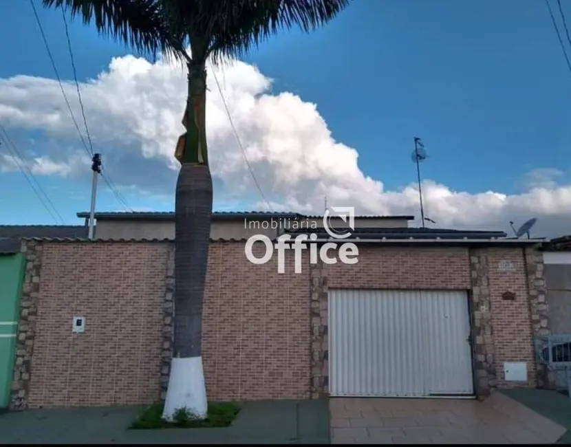 Foto 1 de Casa com 4 quartos à venda, 300m2 em Recanto do Sol, Anapolis - GO