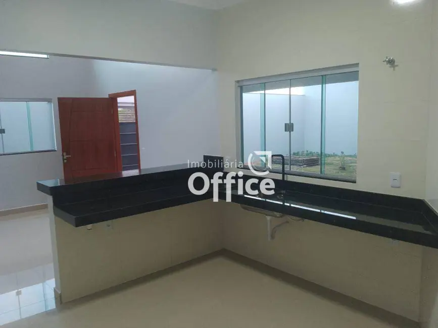 Casa com 3 quartos à venda, 206m2 em Itamaraty 4ª Etapa, Anapolis - GO - imagem 6 Foto 6 de Casa com 3 quartos à venda, 206m2 em Itamaraty 4ª Etapa, Anapolis - GO