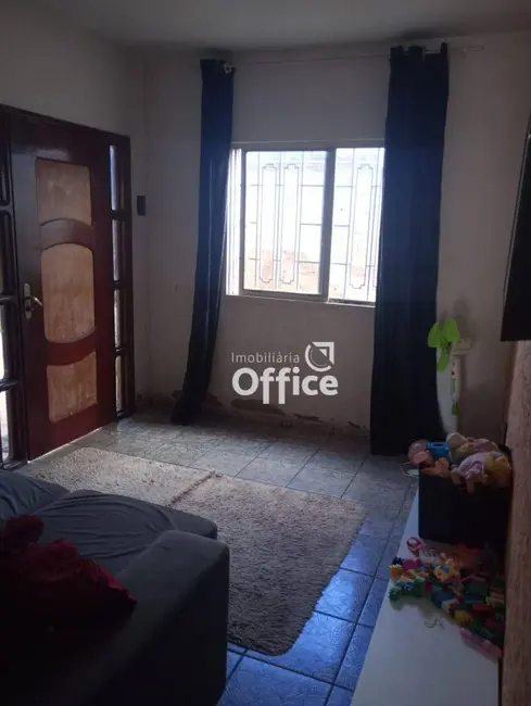 Foto 5 de Casa com 2 quartos à venda, 360m2 em Jardim dos Ipês, Anapolis - GO