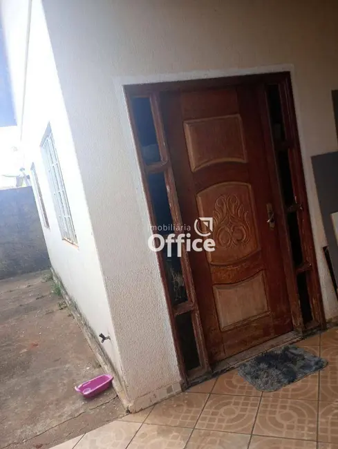 Foto 3 de Casa com 2 quartos à venda, 360m2 em Jardim dos Ipês, Anapolis - GO