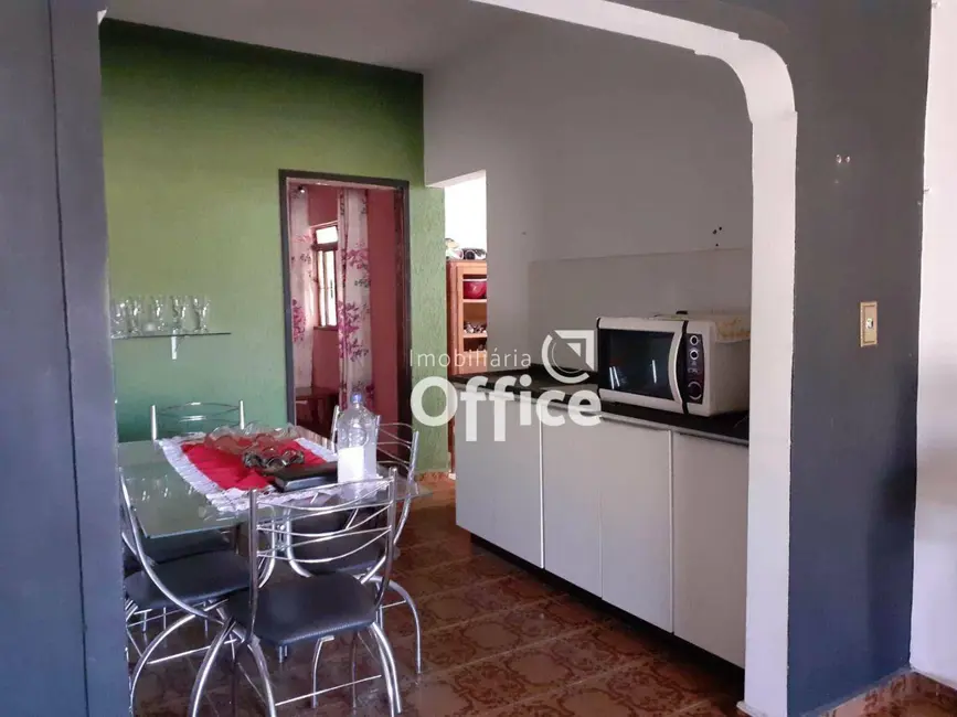 Casa com 5 quartos à venda, 300m2 em Vila Santa Isabel, Anapolis - GO - imagem 7 Foto 7 de Casa com 5 quartos à venda, 300m2 em Vila Santa Isabel, Anapolis - GO