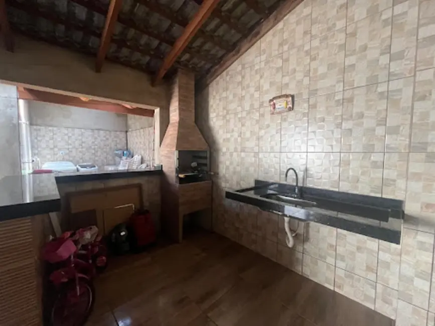 Foto 2 de Casa de Condomínio com 3 quartos à venda, 300m2 em Residencial Morumbi, Anapolis - GO