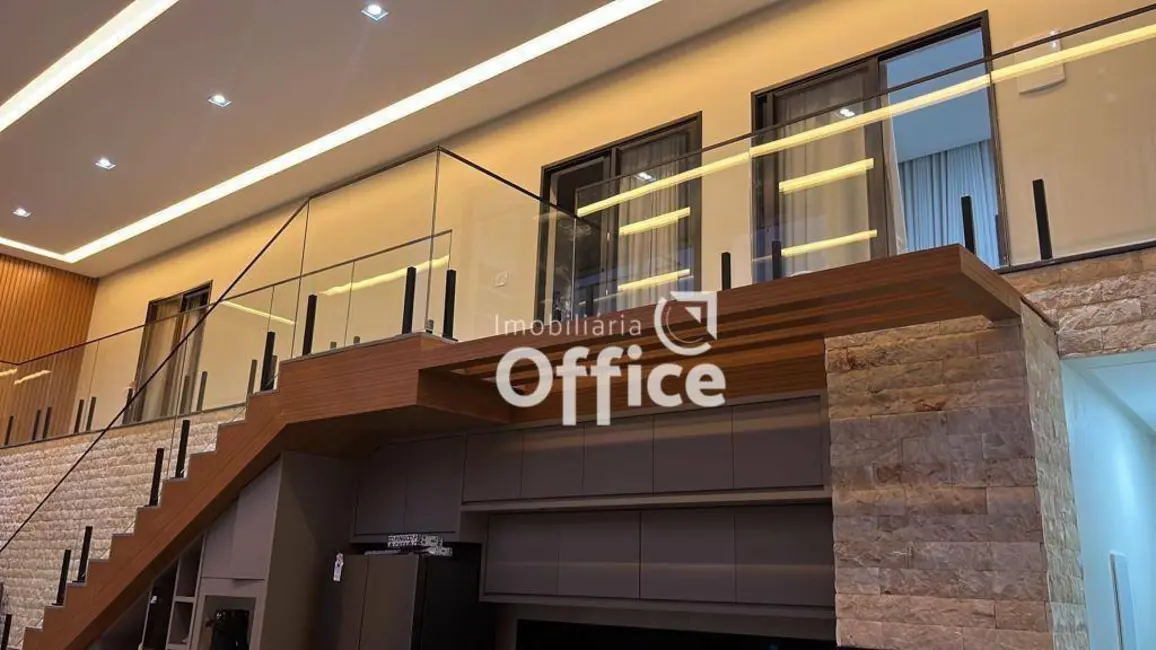 Sobrado com 6 quartos à venda, 525m2 em Anapolis - GO - imagem 3 Foto 3 de Sobrado com 6 quartos à venda, 525m2 em Anapolis - GO