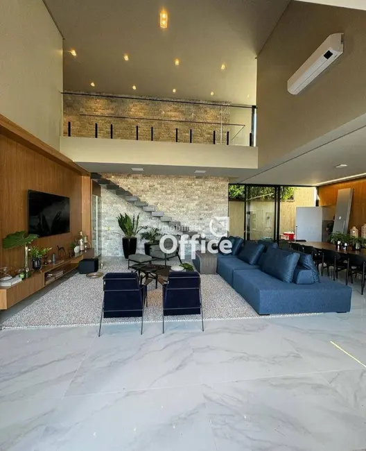 Foto 1 de Sobrado com 4 quartos à venda, 420m2 em Anapolis - GO