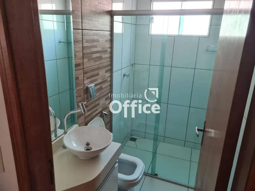 Foto 8 de Casa com 3 quartos à venda, 200m2 em Lourdes, Anapolis - GO