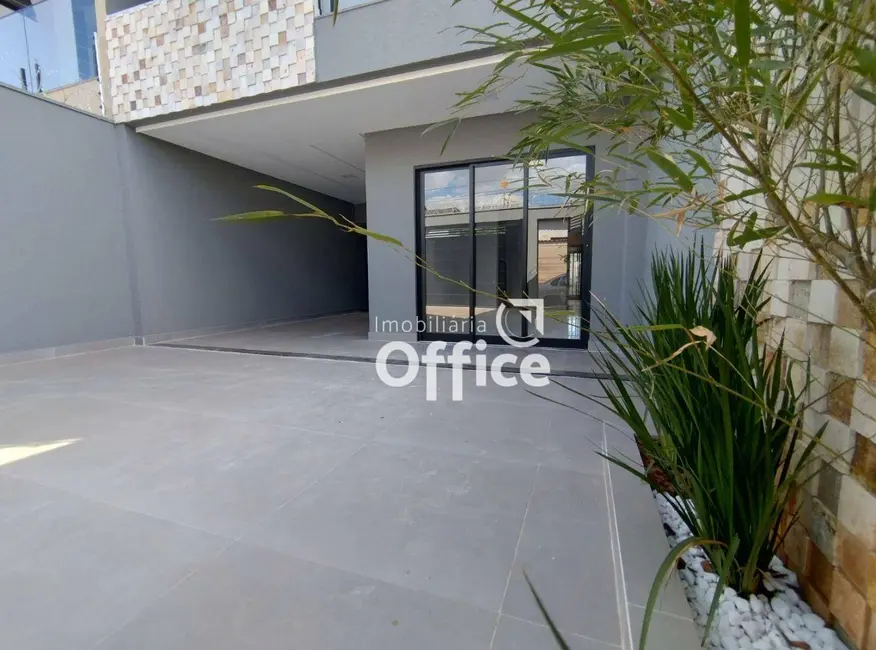 Foto 1 de Sobrado com 3 quartos à venda, 200m2 em Jardim Europa, Anapolis - GO