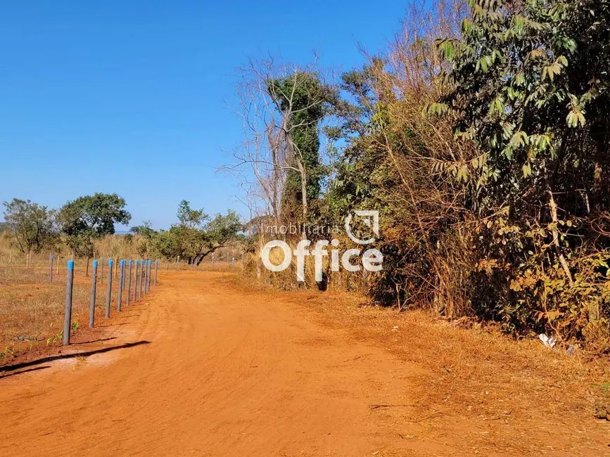 Foto 8 de Terreno / Lote à venda, 2000m2 em Campo Limpo De Goias - GO