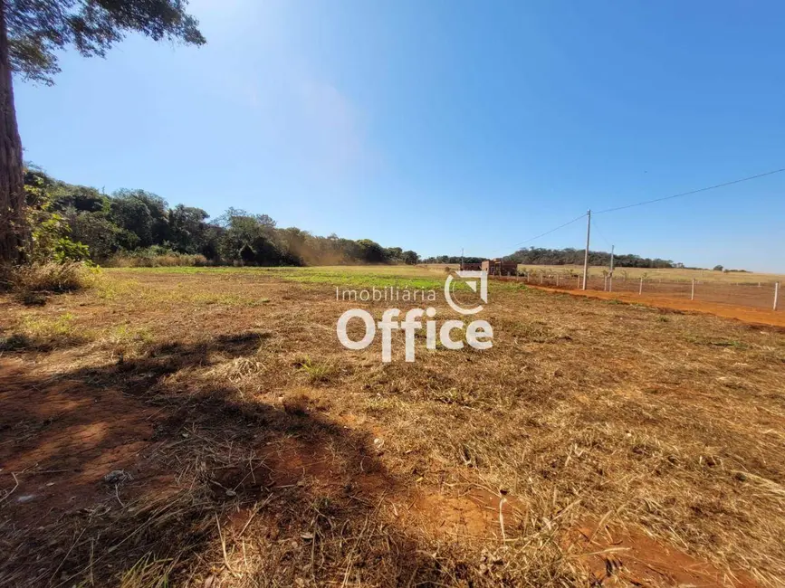 Foto 5 de Terreno / Lote à venda, 2000m2 em Campo Limpo De Goias - GO