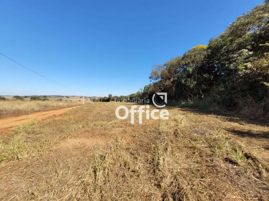 Foto 7 de Terreno / Lote à venda, 2000m2 em Campo Limpo De Goias - GO