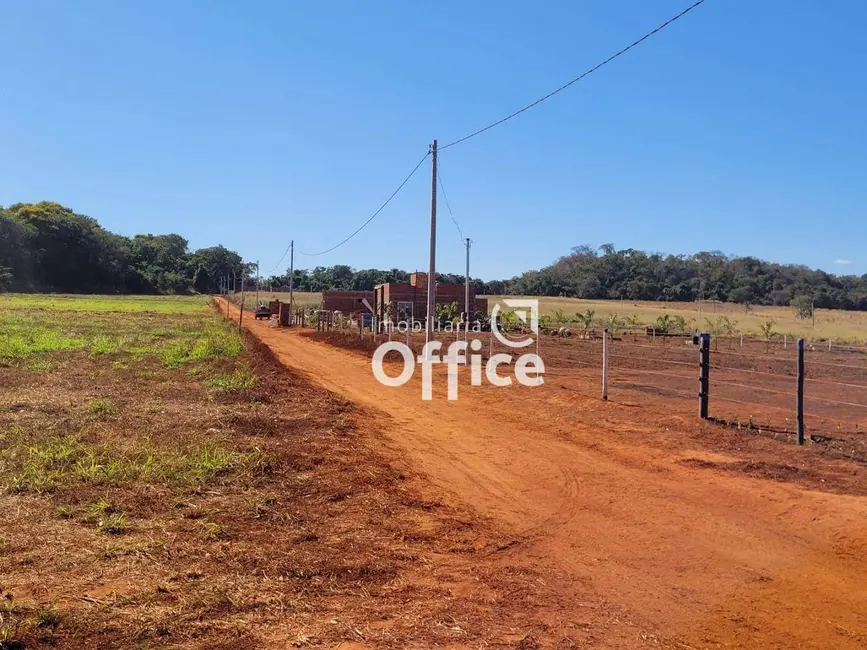 Foto 2 de Terreno / Lote à venda, 2000m2 em Campo Limpo De Goias - GO