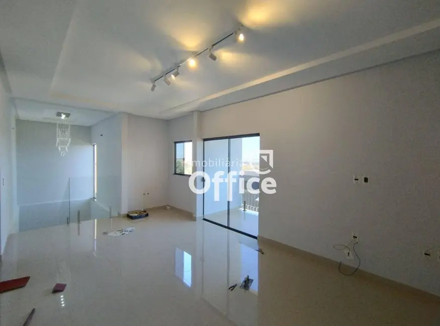 Casa com 3 quartos à venda, 300m2 em Residencial Itatiaia, Anapolis - GO - imagem 3 Foto 3 de Casa com 3 quartos à venda, 300m2 em Residencial Itatiaia, Anapolis - GO