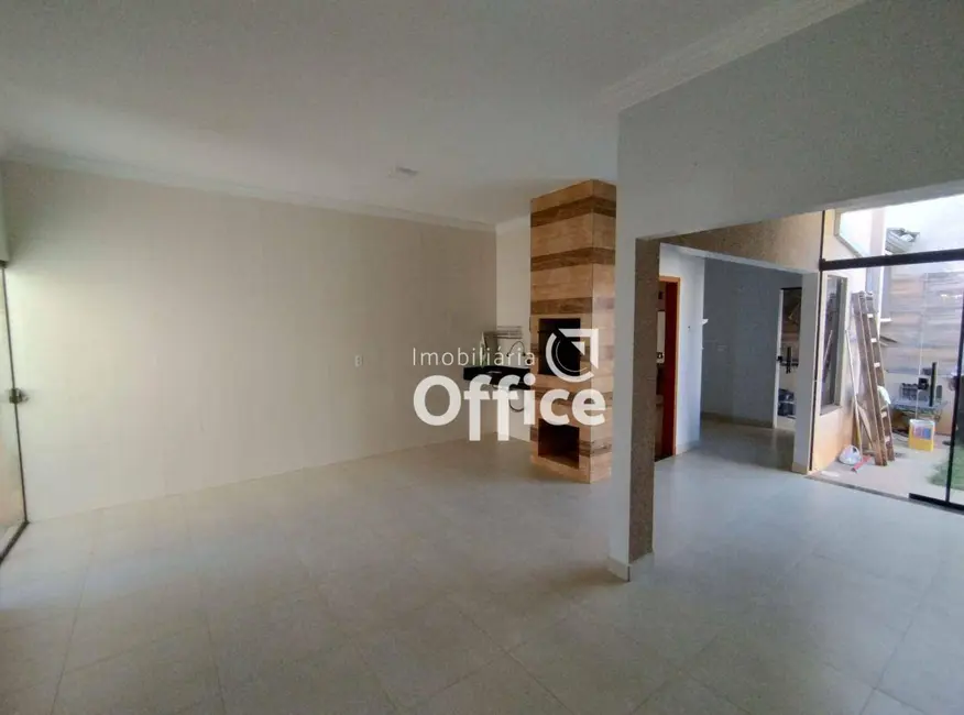 Casa com 3 quartos à venda, 300m2 em Residencial Itatiaia, Anapolis - GO - imagem 4 Foto 4 de Casa com 3 quartos à venda, 300m2 em Residencial Itatiaia, Anapolis - GO
