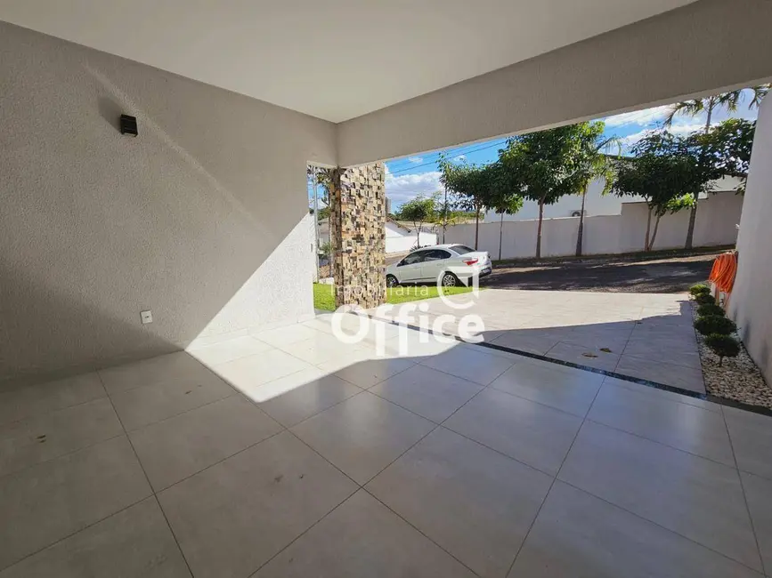 Foto 5 de Casa de Condomínio com 3 quartos à venda, 200m2 em Residencial Araguaia, Anapolis - GO