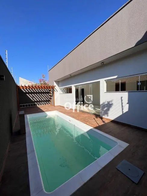 Foto 1 de Casa com 4 quartos à venda, 324m2 em Parque Residencial das Flores, Anapolis - GO