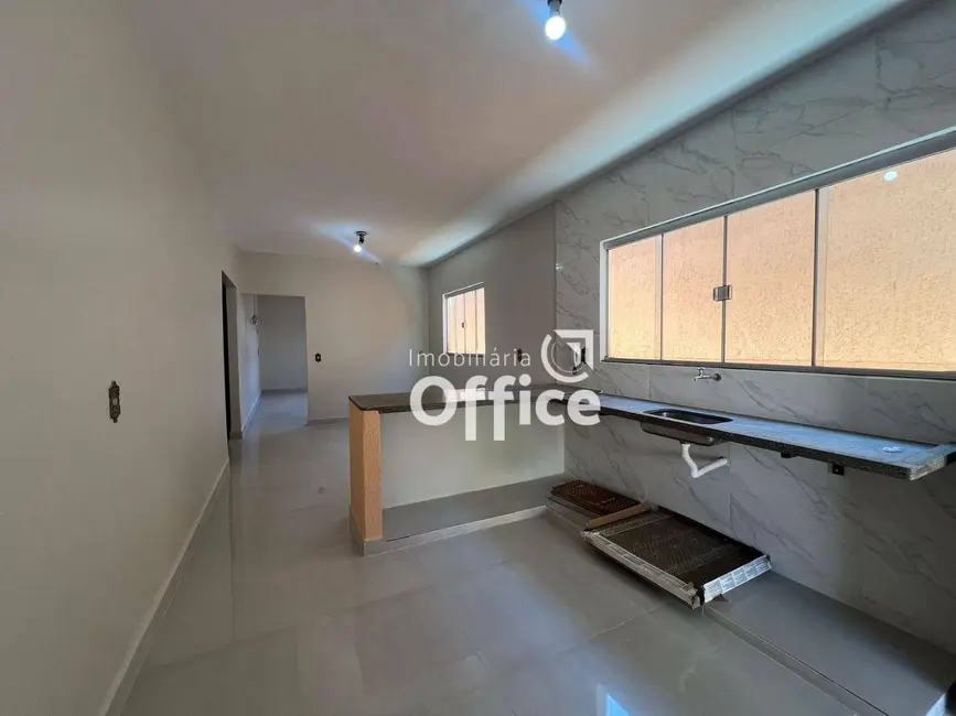 Casa com 3 quartos à venda, 252m2 em Anapolis - GO - imagem 4 Foto 4 de Casa com 3 quartos à venda, 252m2 em Anapolis - GO