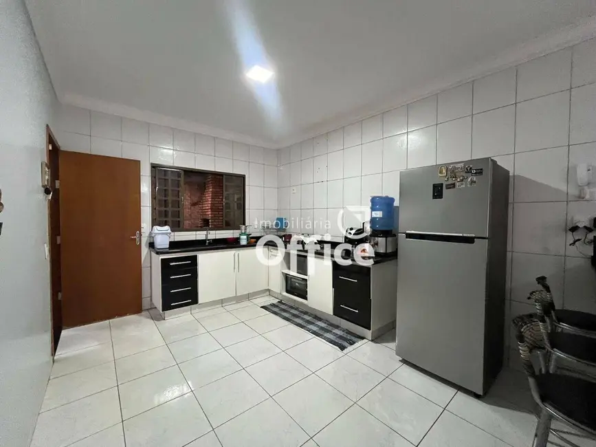 Foto 9 de Casa com 3 quartos à venda, 205m2 em Residencial Aldeia dos Sonhos, Anapolis - GO