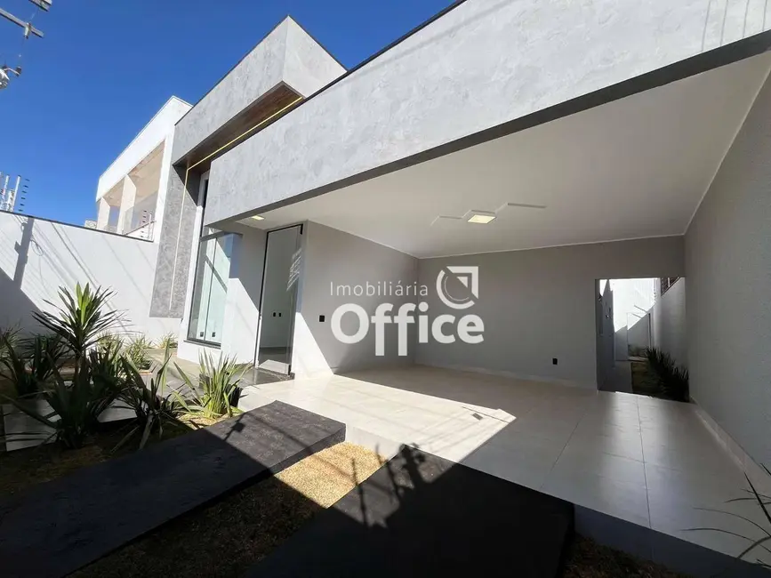 Foto 2 de Casa com 3 quartos à venda, 300m2 em Residencial Valência, Anapolis - GO