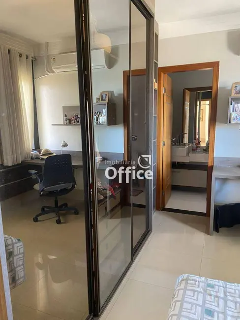 Sobrado com 4 quartos à venda, 490m2 em Residencial Sun Flower, Anapolis - GO - imagem 6 Foto 6 de Sobrado com 4 quartos à venda, 490m2 em Residencial Sun Flower, Anapolis - GO