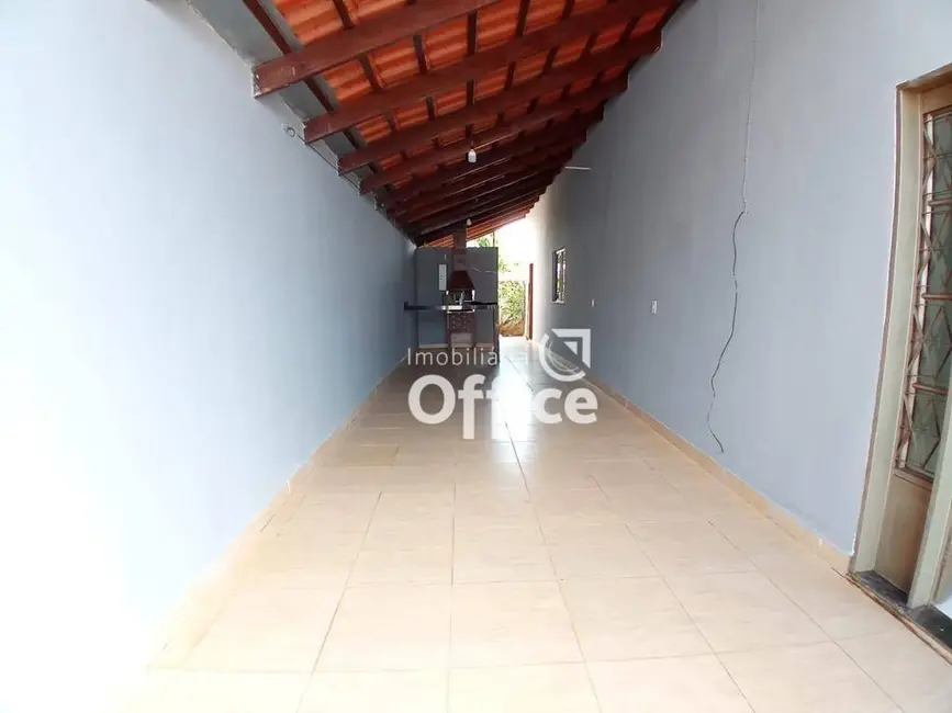 Foto 2 de Casa com 3 quartos à venda, 300m2 em Residencial Rio Jordão, Anapolis - GO