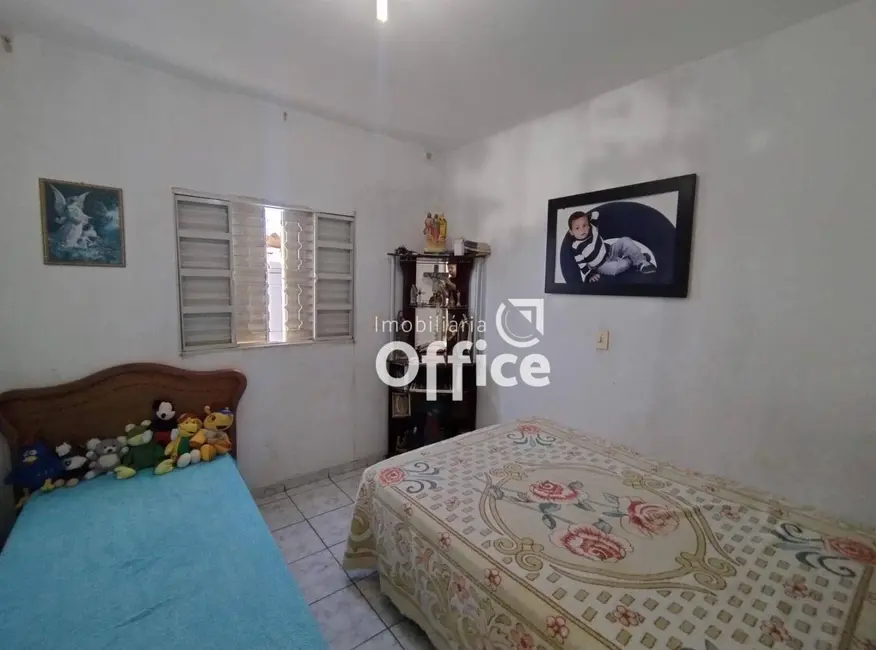 Casa com 3 quartos à venda, 300m2 em Setor Residencial Pedro Ludovico, Anapolis - GO - imagem 7 Foto 7 de Casa com 3 quartos à venda, 300m2 em Setor Residencial Pedro Ludovico, Anapolis - GO