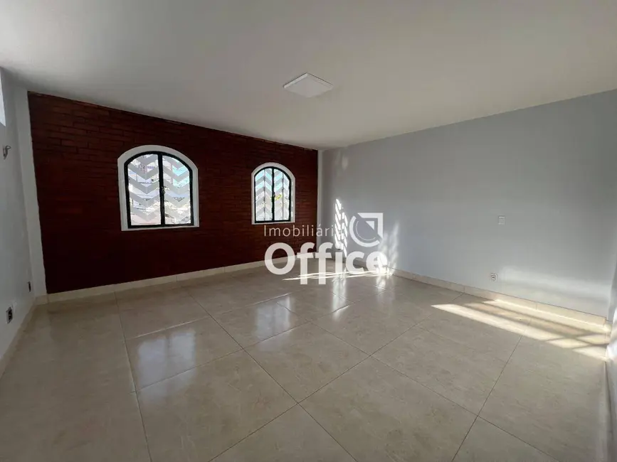 Loja para alugar, 370m2 em Setor Central, Anapolis - GO - imagem 3 Foto 3 de Loja para alugar, 370m2 em Setor Central, Anapolis - GO