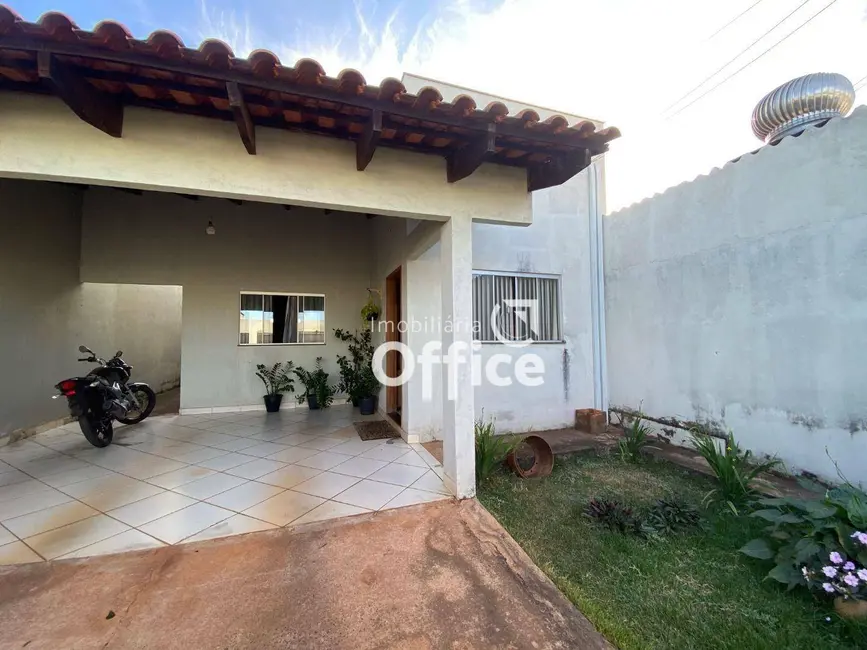 Casa com 3 quartos à venda, 280m2 em Lourdes, Anapolis - GO - imagem 2 Foto 2 de Casa com 3 quartos à venda, 280m2 em Lourdes, Anapolis - GO