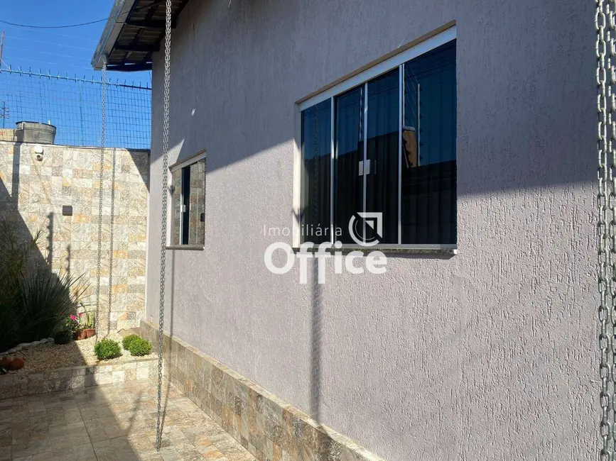 Foto 2 de Casa com 3 quartos à venda, 250m2 em Jardim Arco Verde, Anapolis - GO