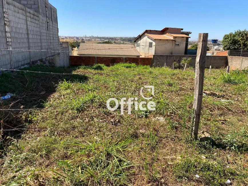 Foto 2 de Terreno / Lote à venda, 300m2 em Setor Residencial das Rosas, Anapolis - GO