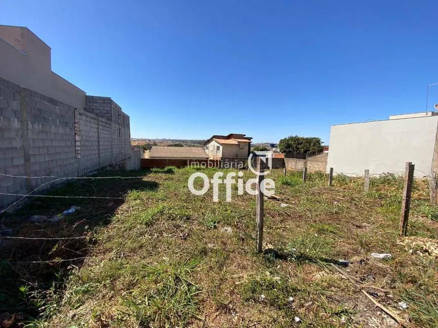 Foto 3 de Terreno / Lote à venda, 300m2 em Setor Residencial das Rosas, Anapolis - GO