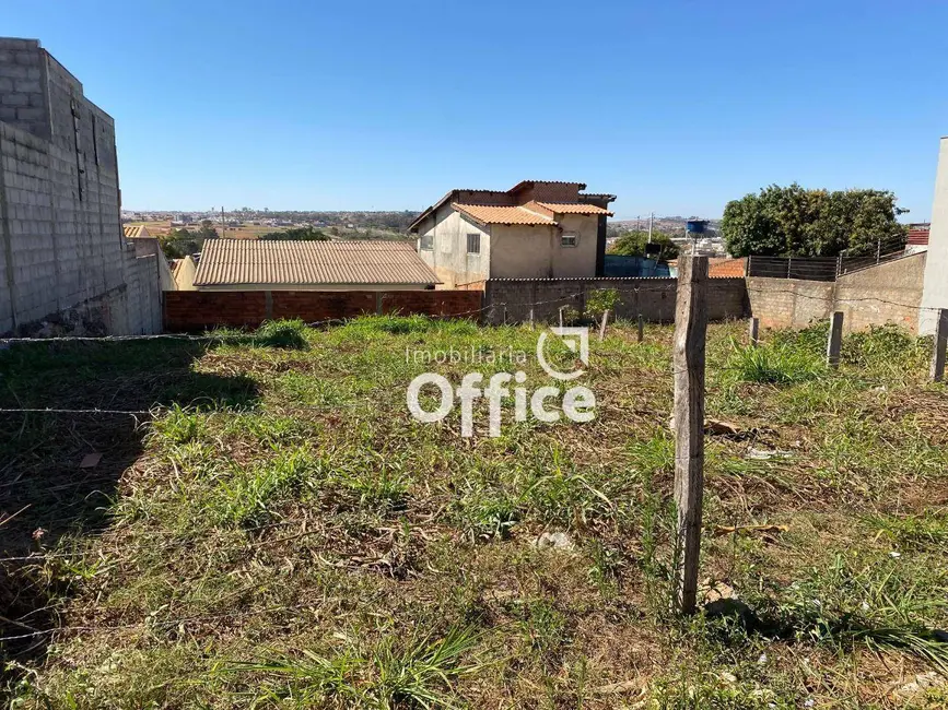 Foto 1 de Terreno / Lote à venda, 300m2 em Setor Residencial das Rosas, Anapolis - GO